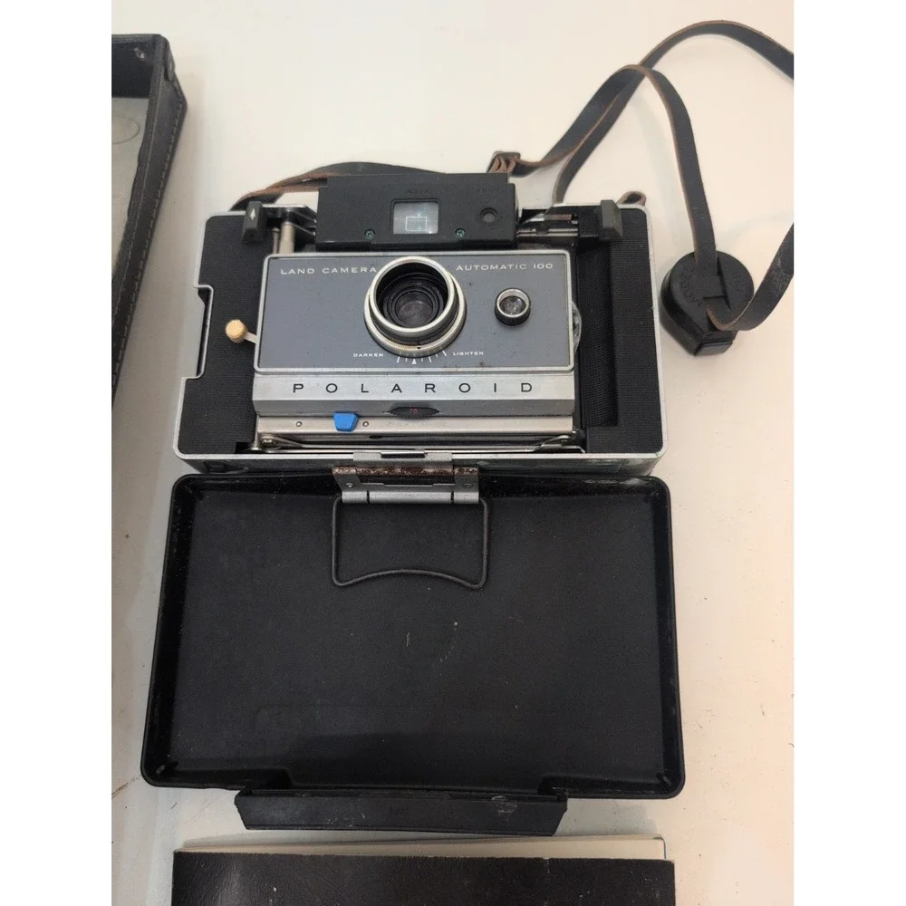 Vintage Polaroid Land Camera Model 100 w/ Original Strap And Case Flash & More